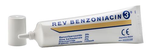 Benzoniacin 3 Crema Trattamento Topico dell’Acne Lieve e Moderata 30 ml