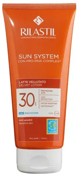 Rilastil Sun System Latte Vellutato Corpo Spf30 Emulsione Fluida 200 ml