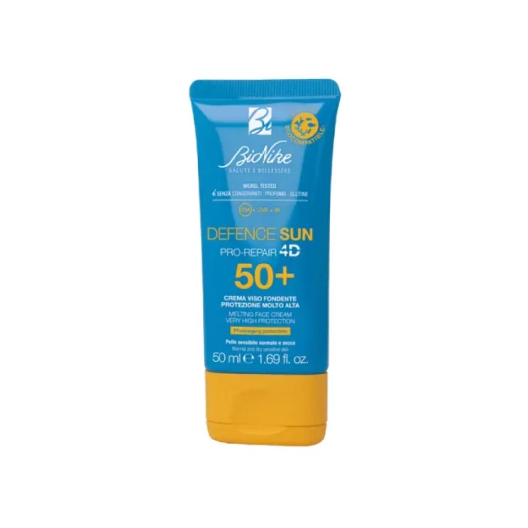 Bionike Defence Sun Crema Viso Fondente Spf50+ Protezione Solare Molto Alta 50ml
