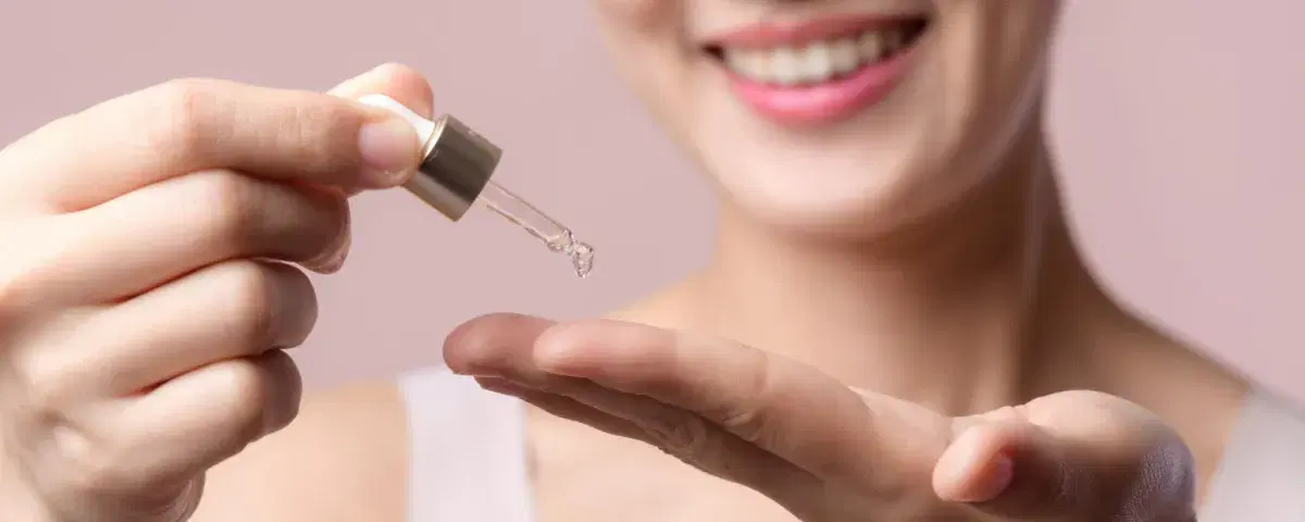 Acido ialuronico: 7 proprietĂ anti-age per la salute della pelle