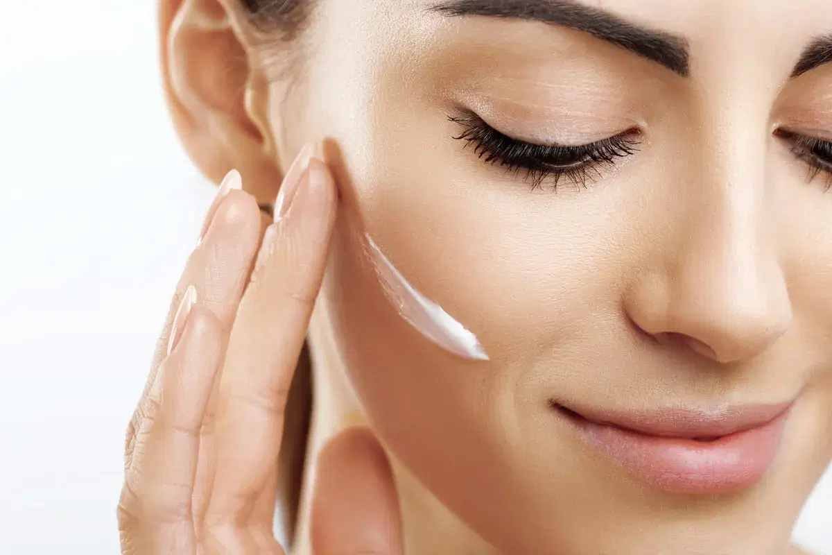 Routine di bellezza: i must have per ringiovanire la pelle del viso