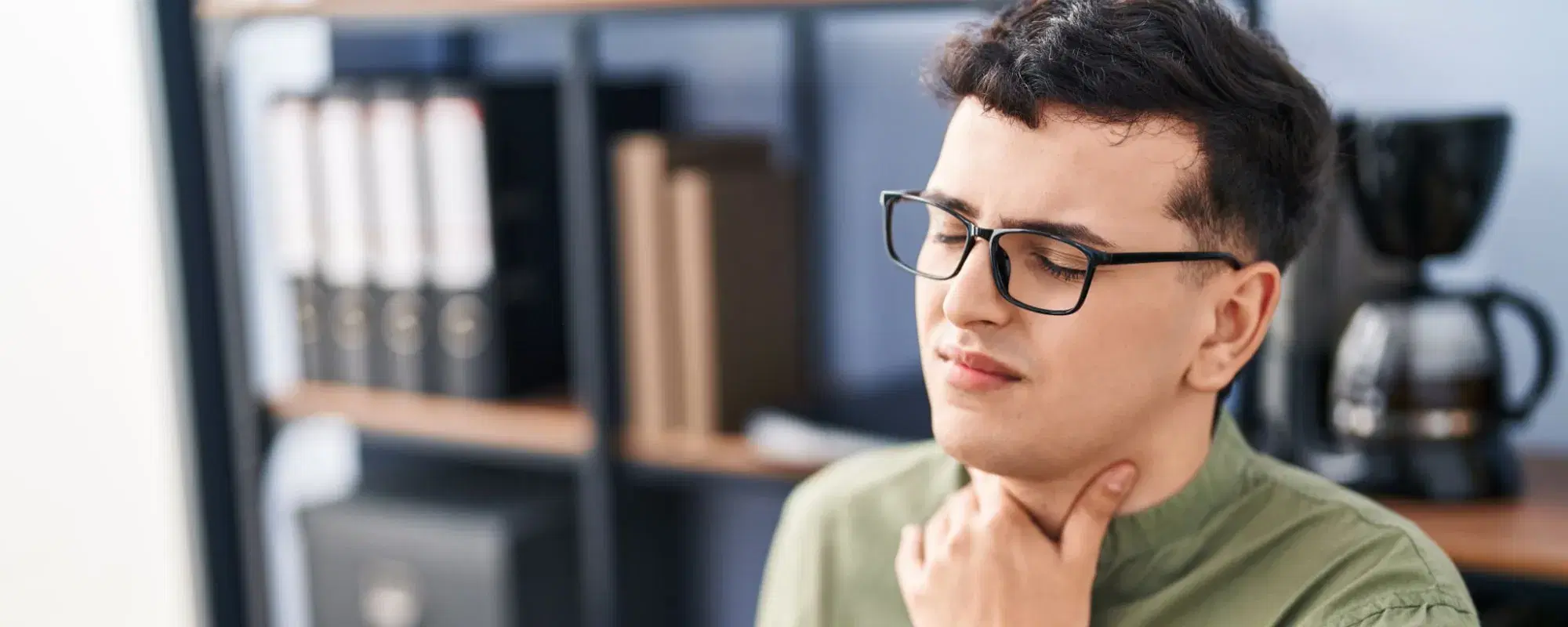 Placche in gola da stress: 5 consigli per riconoscerle ed eliminarle