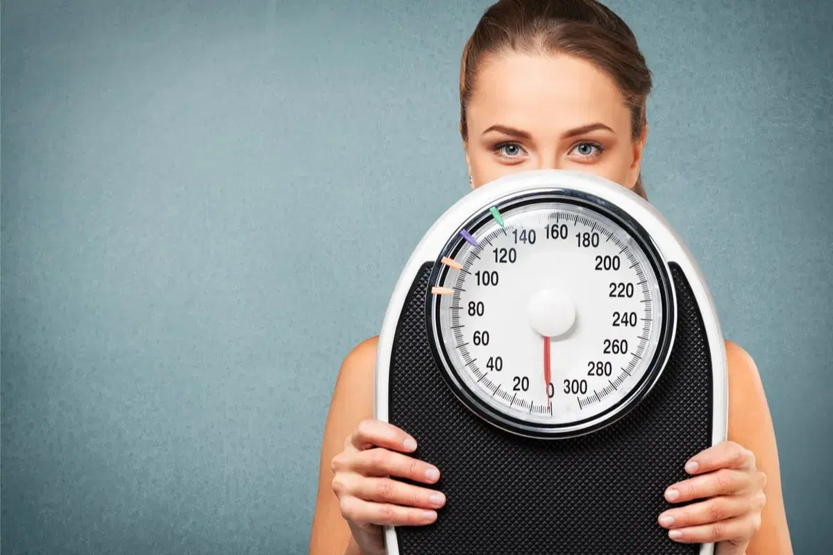 Dieta post abbuffate: come rimettersi in forma dopo le festivitĂ