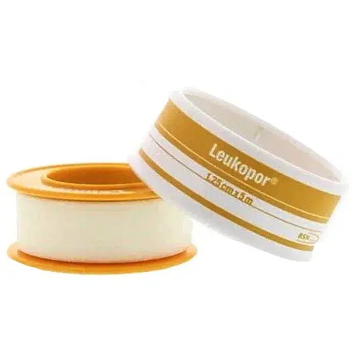 Essity Italy Leukopor Cerotto su Rocchetto per Pelli Sensibili m 5x1,25 cm