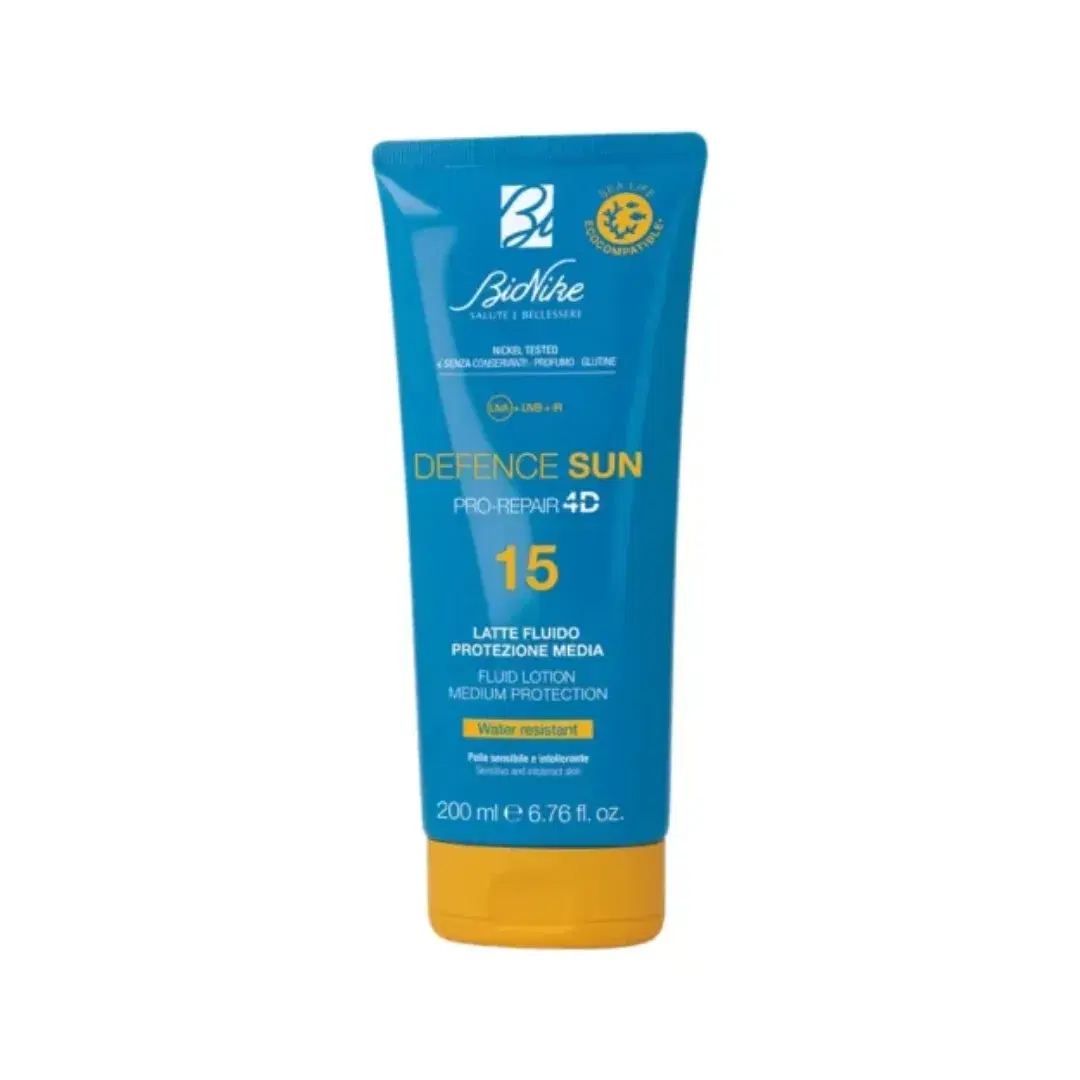 Bionike Defence Sun Latte Fluido Water Resistant Spf15 Protezione Solare Media 200ml