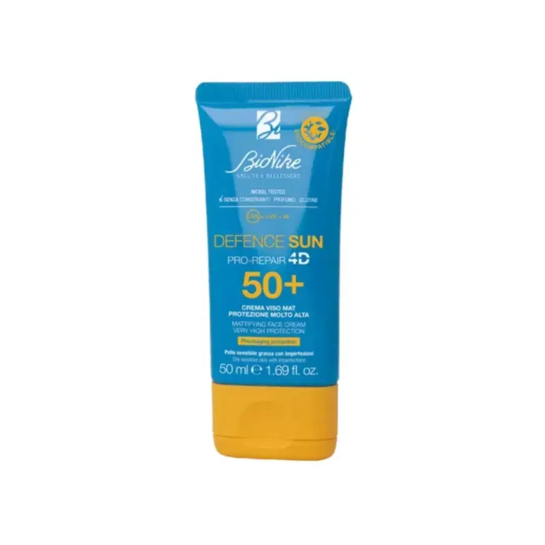Bionike Defence Sun Crema Viso Mat Spf50+ Protezione Solare Molto Alta 50ml