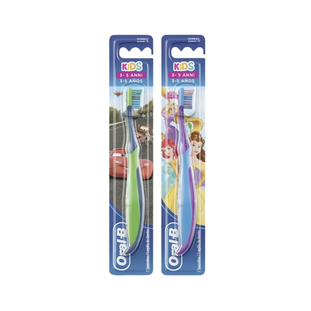 Oral B Kids Spazzolino Manuale Cars e Princess 3 5 Anni 1 Pezzo Casuale