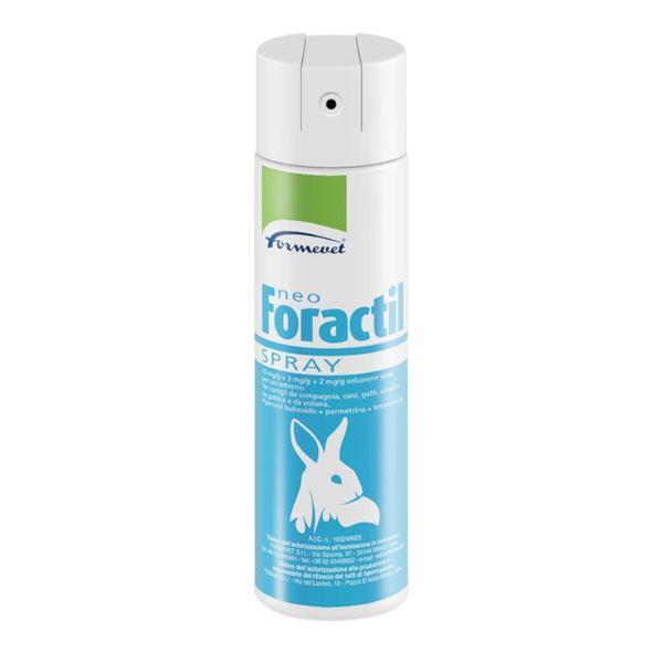  Spray antiparassitario per conigli, formulato per proteggere da pulci e altri parassiti, facile da applicare.