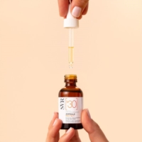 Laboratoires Svr Ampoule Protect Siero Concentrato Antirughe e Macchie Spf30 30ml