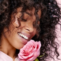 Nuxe Very Rose Balsamo Labbra alla Rosa Idratante e Rinforzante 15 g