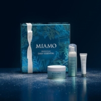Miamo Cofanetto Xmas 2023 Daily Essential Booster di Idratazione ed Elasticità