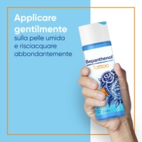 Bepanthenol Tattoo Detergente Delicato per Tatuaggi con Pantenolo per la cura del Tatuaggio 200ml